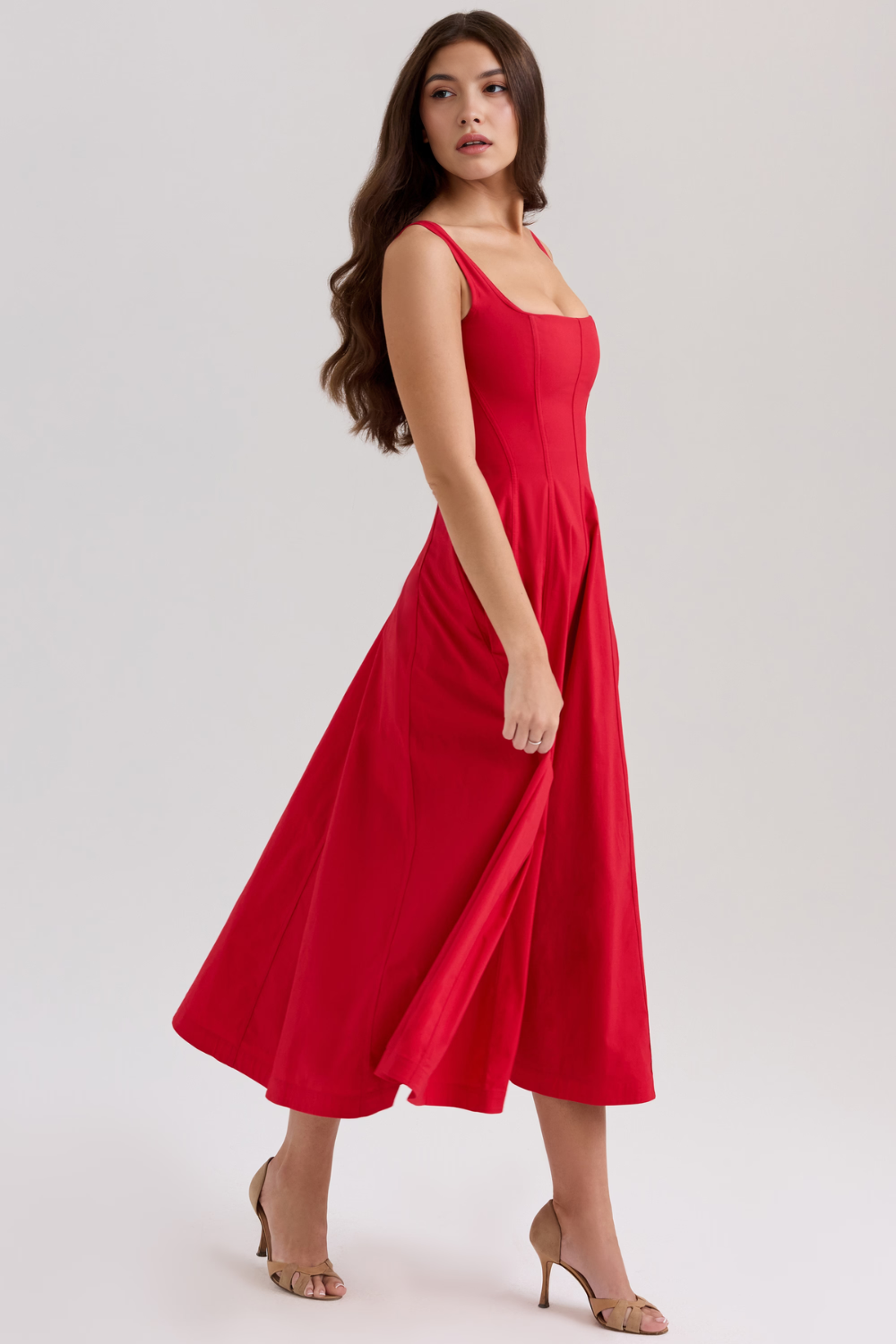 Elegantes Abendkleider für Hochzeiten – Perfektes Hochzeitsgast-Outfit und festliches Abendkleid  Emayze