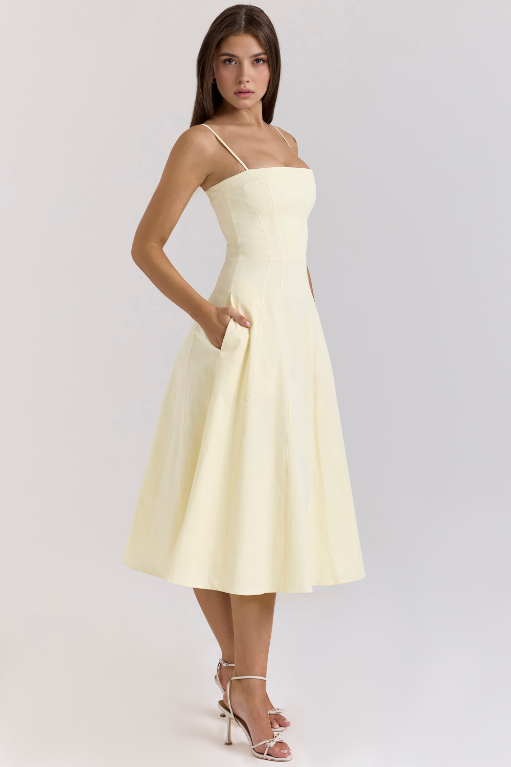 Elegantes Midi Kleid für Damen – Vielseitiges Sommerkleid aus Polyester für Freizeit und besondere Anlässe  Emayze